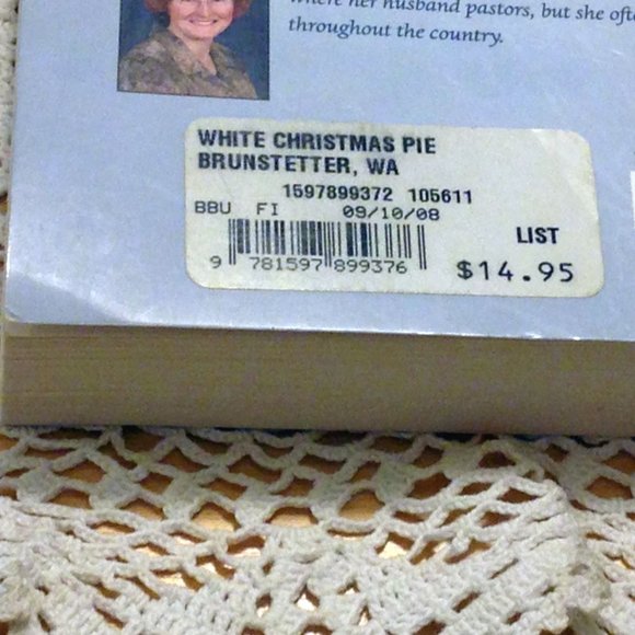 3 for $10 book sale! Amish - White Christmas Pie, Wanda Brunstetter - Picture 5 of 7